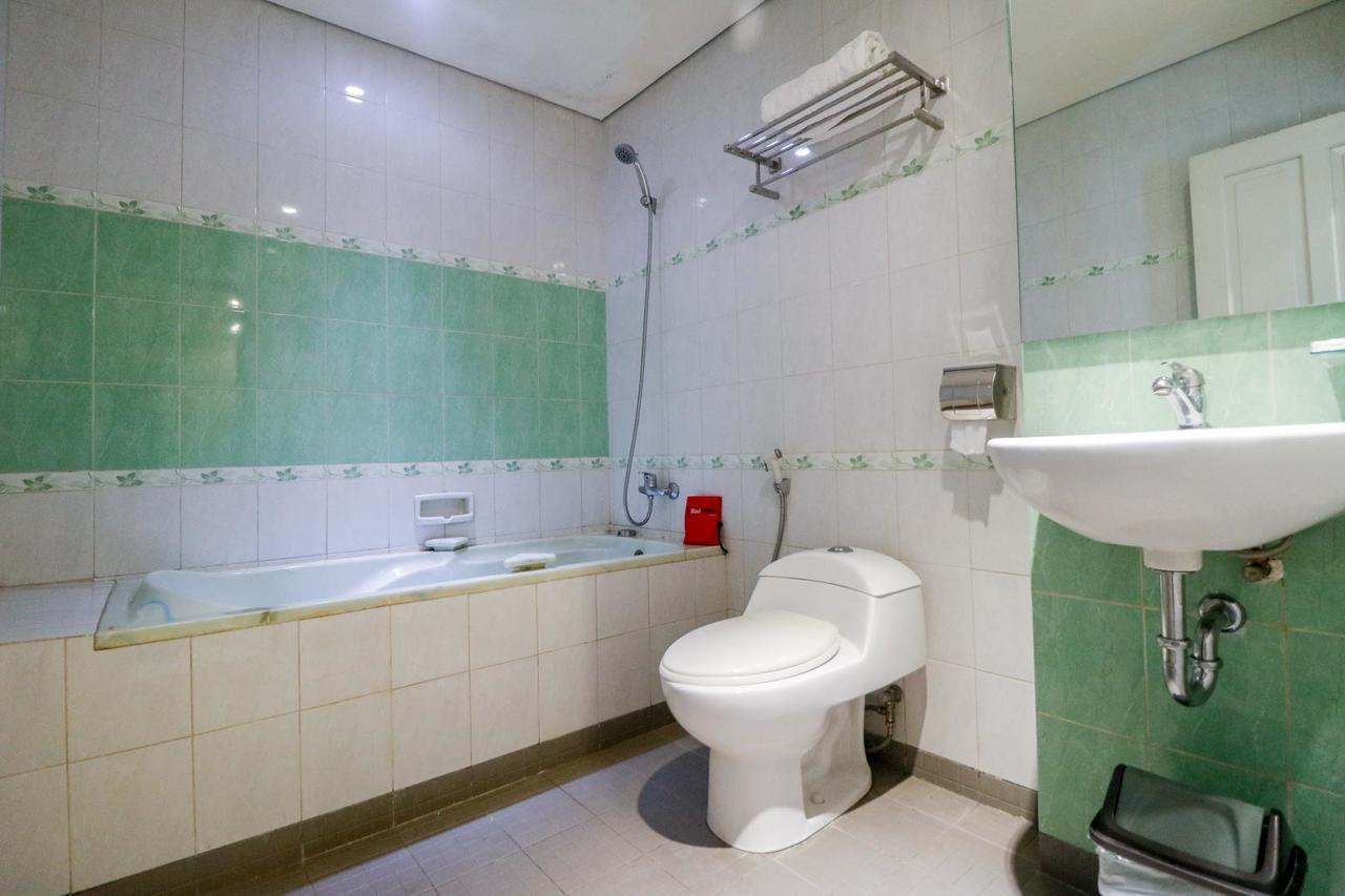 Reddoorz Plus Near Universitas Lambung Mangkurat Banjarmasin  Esterno foto